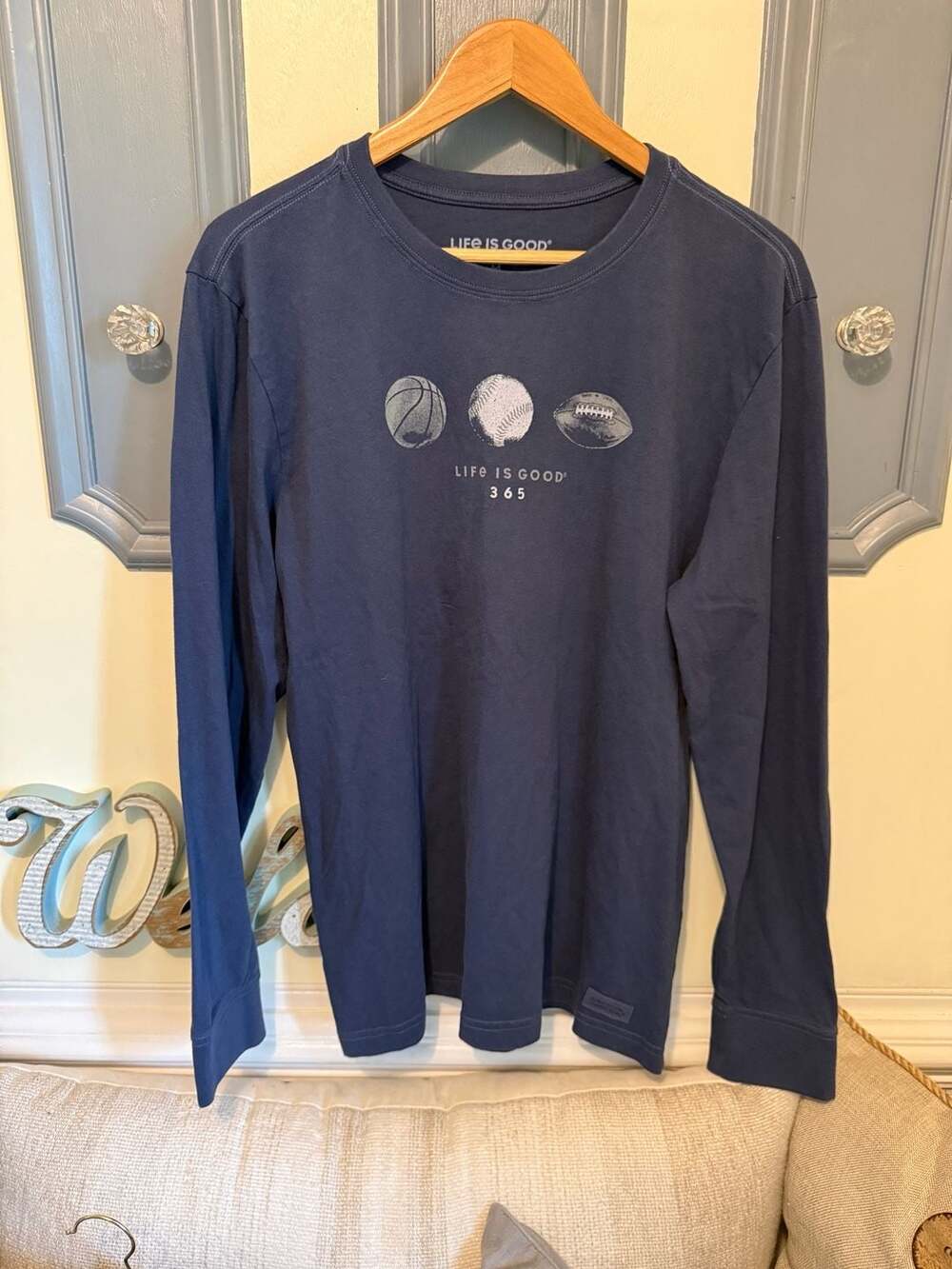 Life Is Good 365 Sports Long Sleeve Crusher Tee Men's Medium Blue